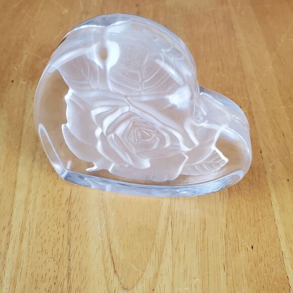 Silvestri Crystal Etched Rose Glass Paperweight - Picture 5 of 7
